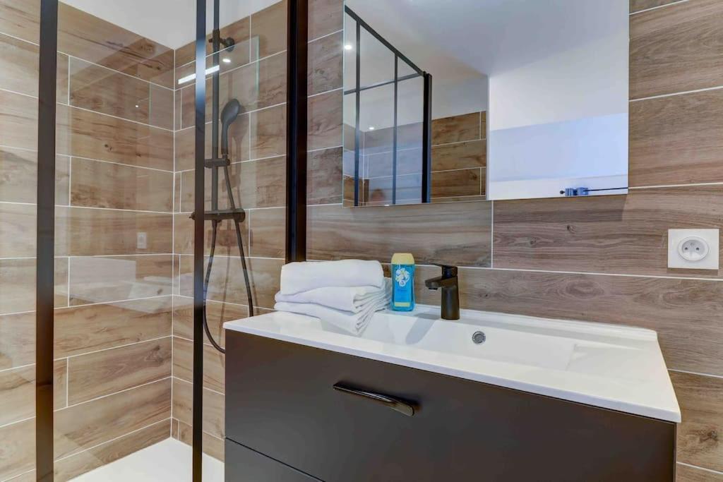 La Manufacture - Topdestination-Bourg - Centre Ville - Classe 3 Etoiles Екстериор снимка
